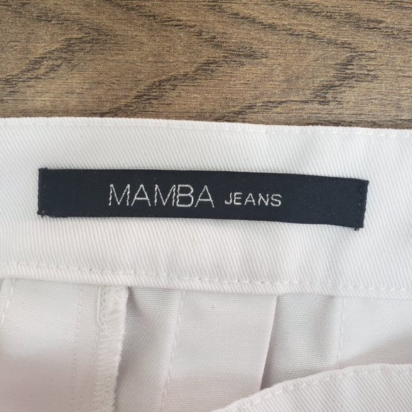 Mamba Jeans White Pleated Skirt - Picture 7 of 9